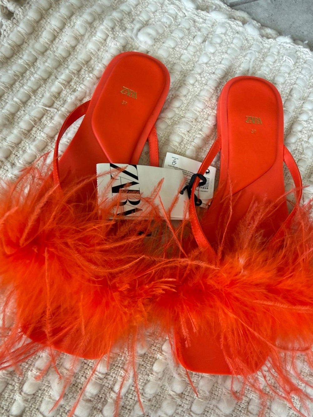 ZARA Bright Orange Feather Strap Slide Sandals - Picture 2 of 5